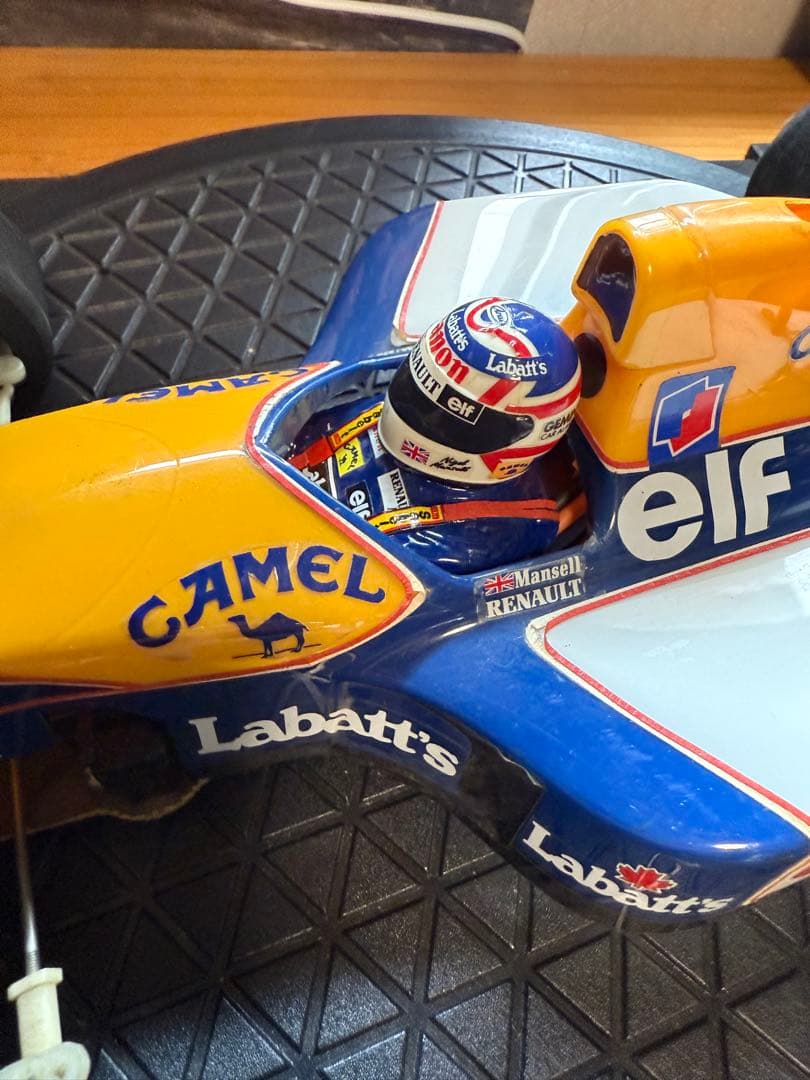 Williams FW14B 1/18 スケールモデル