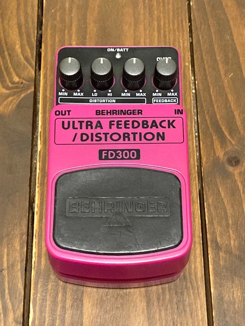 希少　ベリンガー　FD300 ULTRA FEEDBACK DISTORTION
