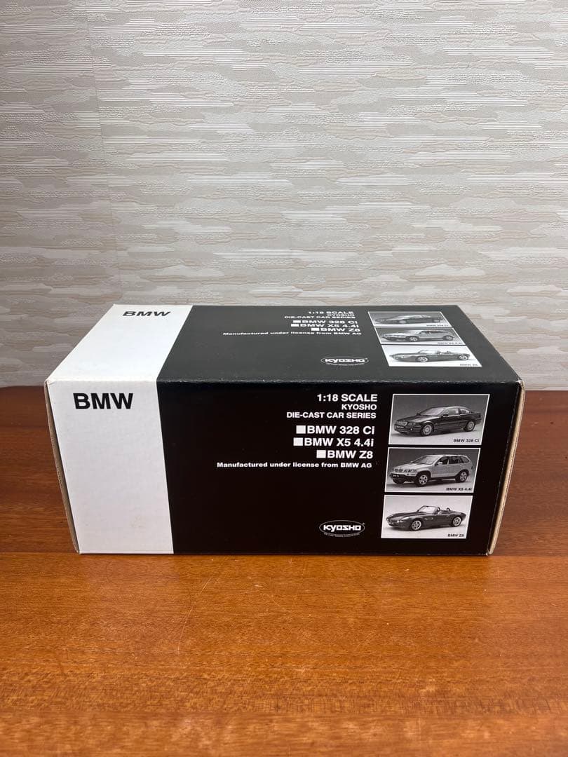 No520 ミニカー1/18 KYOSHO BMW Z8 Roadstar