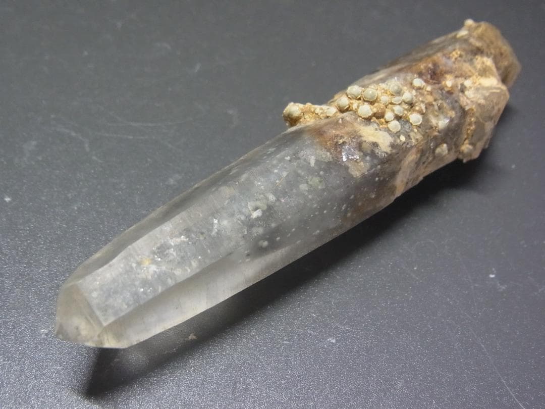 【期・価限定】ガマ出しハイグレード！　大分県　尾平鉱山コウモリ坑のマリモ入り水晶