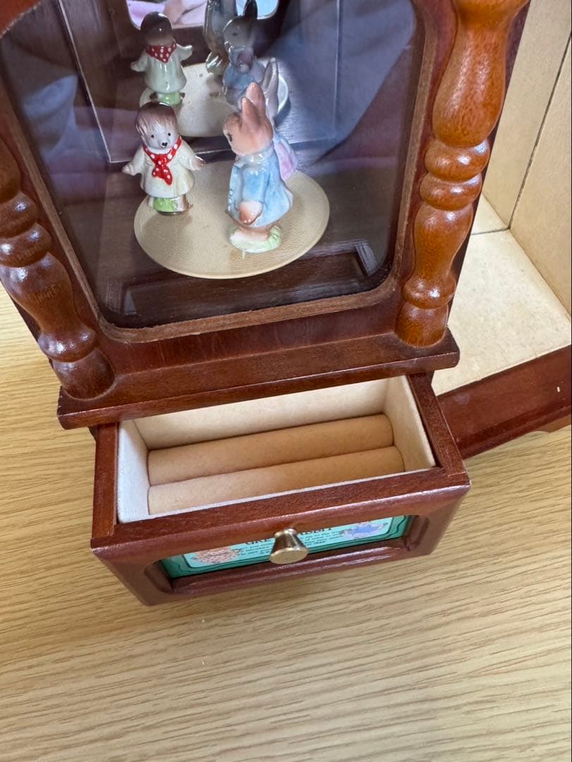 ✨希少✨激レア✨アンティークリトルグレイラビットオルゴール付きジュエリーボックス