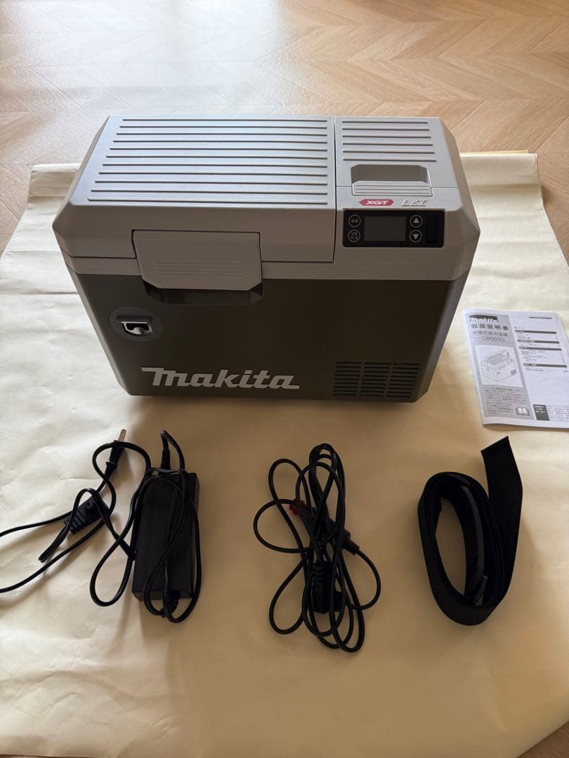 T*T様 Makita 充電式保冷庫 CW003GZO