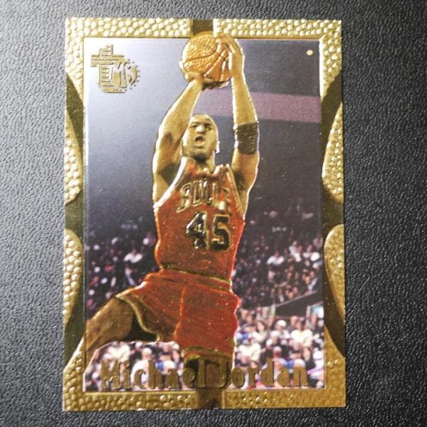 マイケル・ジョーダン  TOPPS 45番 ゴールドカード エンボス