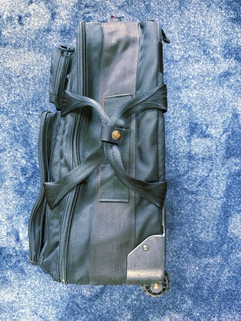 ナイロン製キャリーケース ブラック