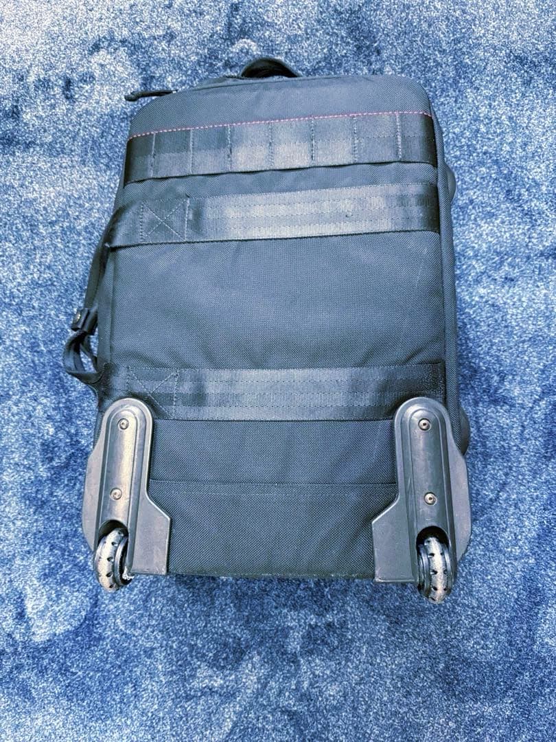 ナイロン製キャリーケース ブラック