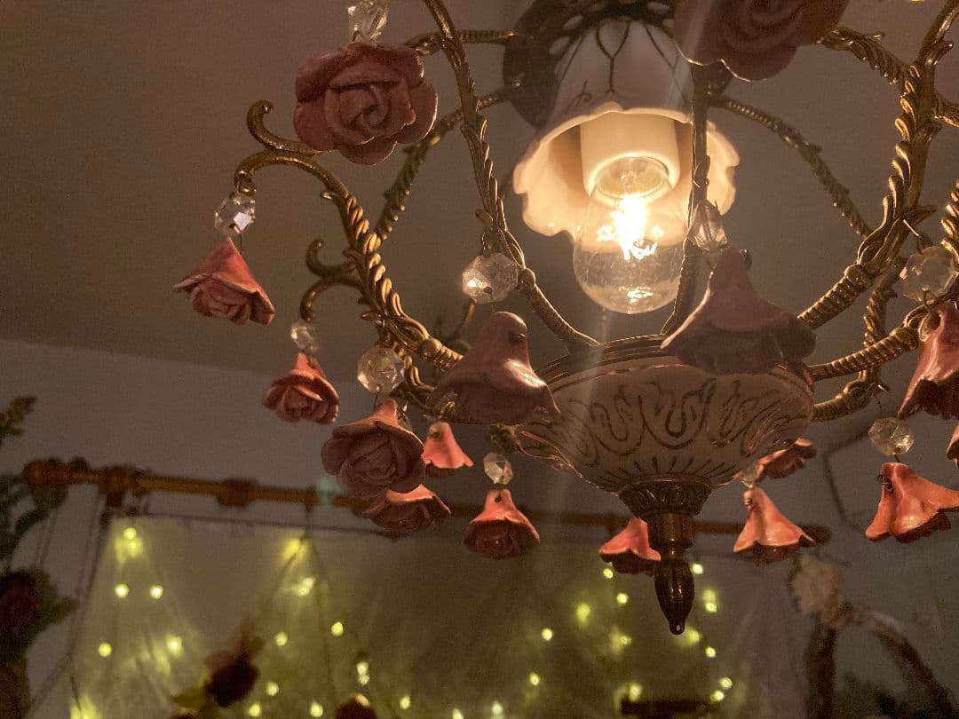 フランスアンティーク シャンデリア ピンクローズ モチーフ シャンデリア