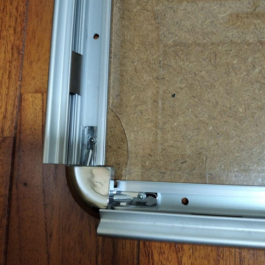 ポスターグリップ　A1 1枚＋B1 2枚（画像は1枚） 　合計3枚組