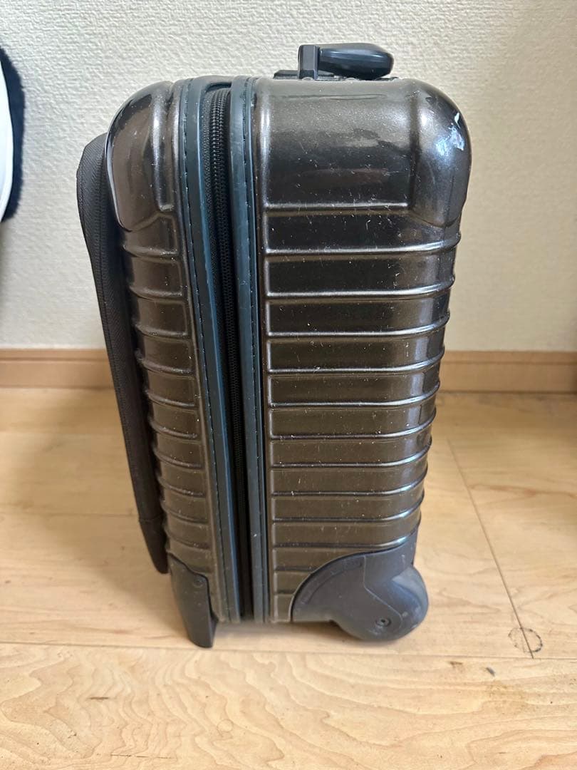 リモワ キャリーケース