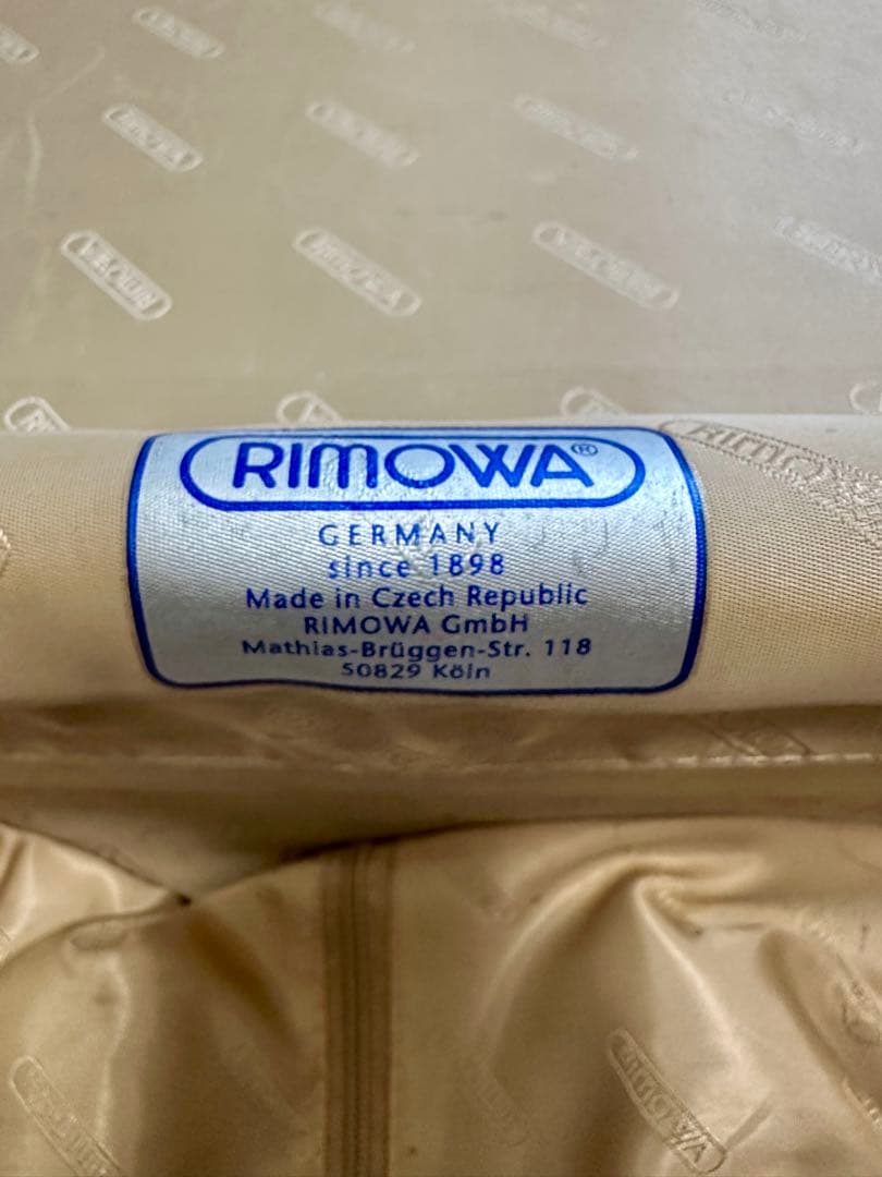 リモワ キャリーケース