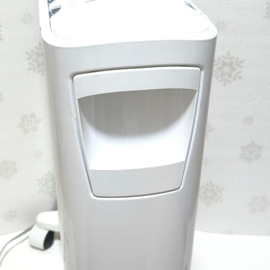 【匿名発送】デロンギ オイルヒーターRHJ65L0915　ホワイト