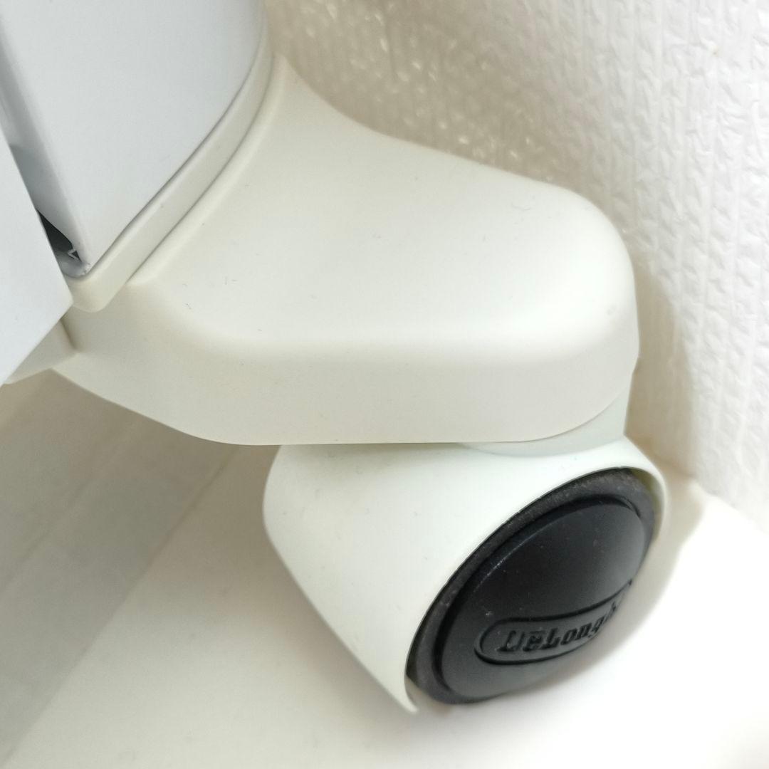 【匿名発送】デロンギ オイルヒーターRHJ65L0915　ホワイト