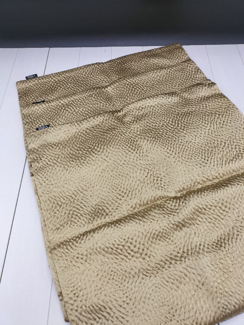 FISBA クッションカバー3点 高級感 シルク混 展示品(L-2507WE3)