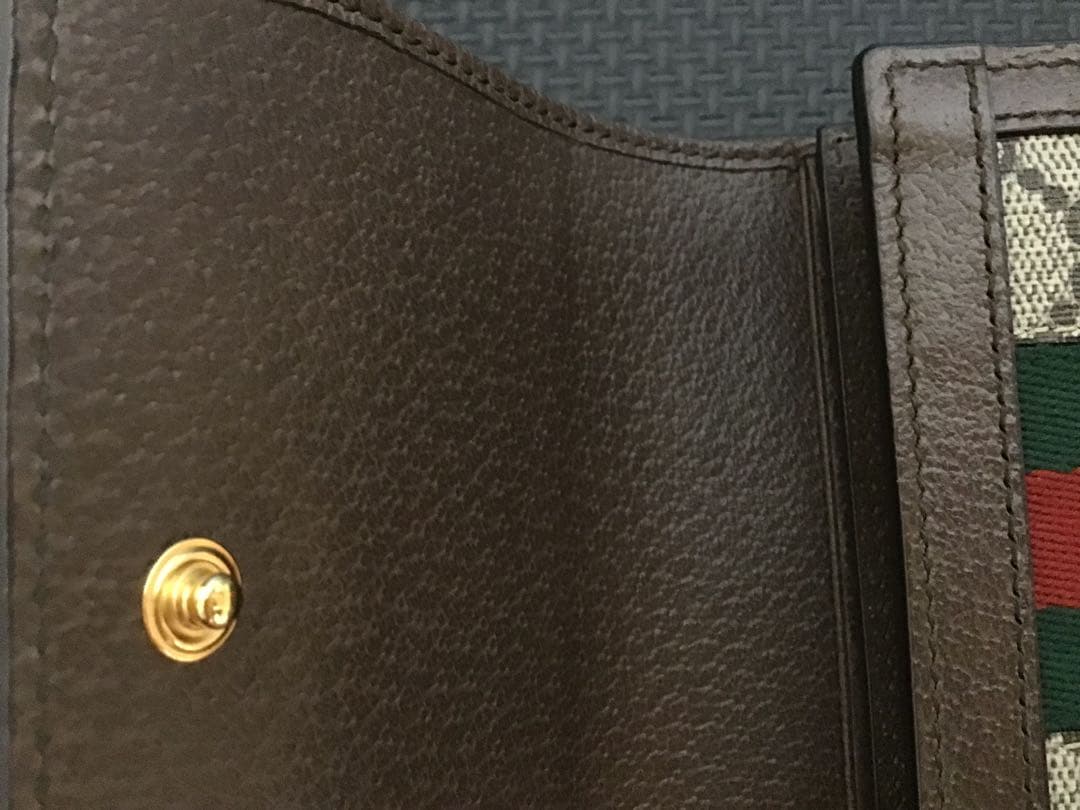 グッチ オフィディア 二つ折り財布 国内正規店購入品