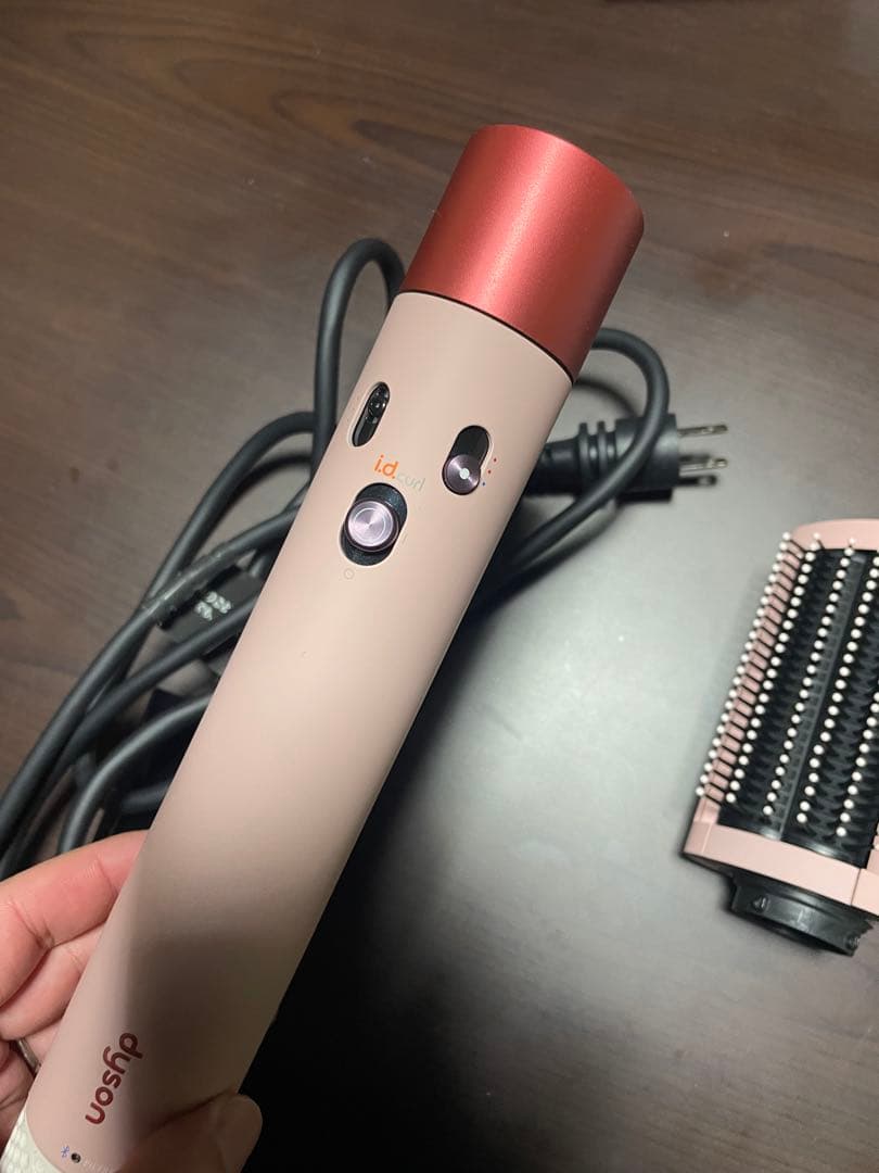 Dyson hs08 エアラップ　マルチスタイラー ヘアスタイラー