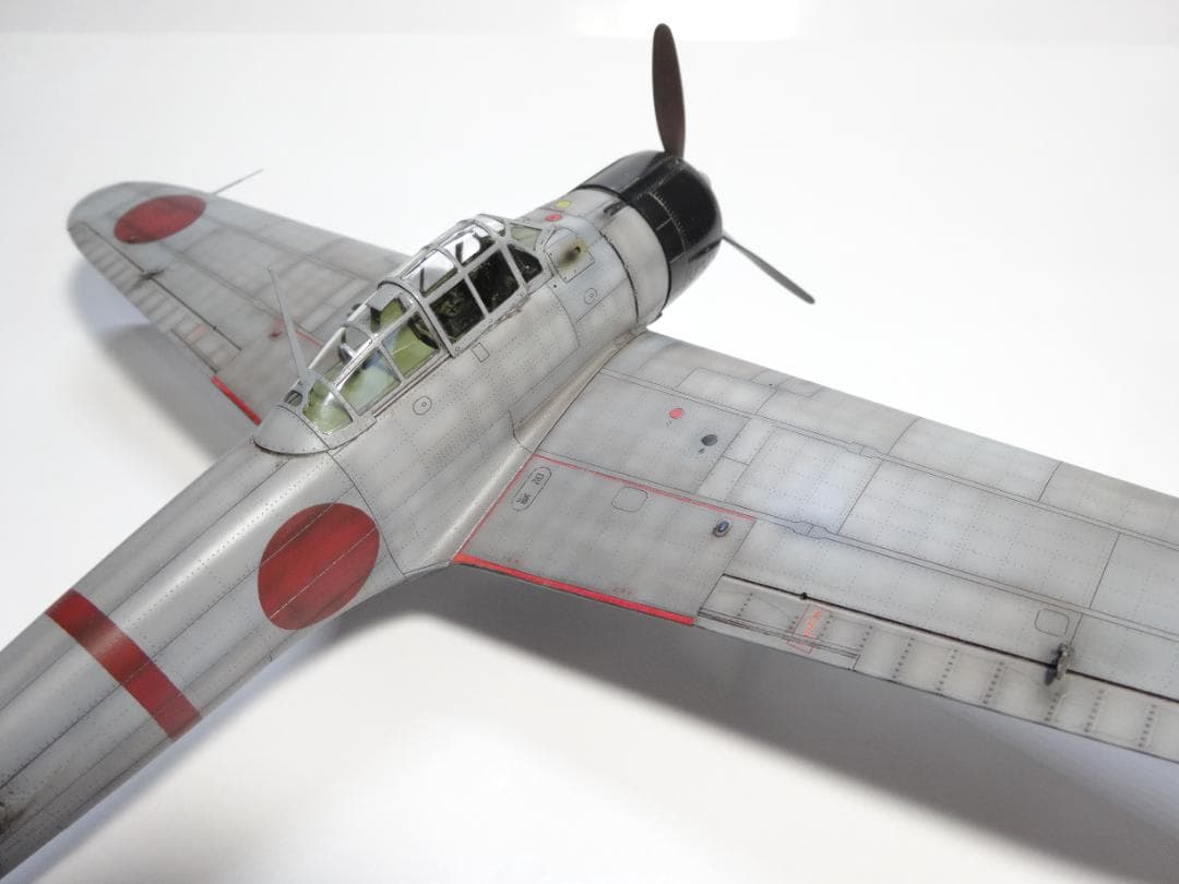 エデュアルド1/48日本海軍艦上戦闘機「零戦21型」完成品