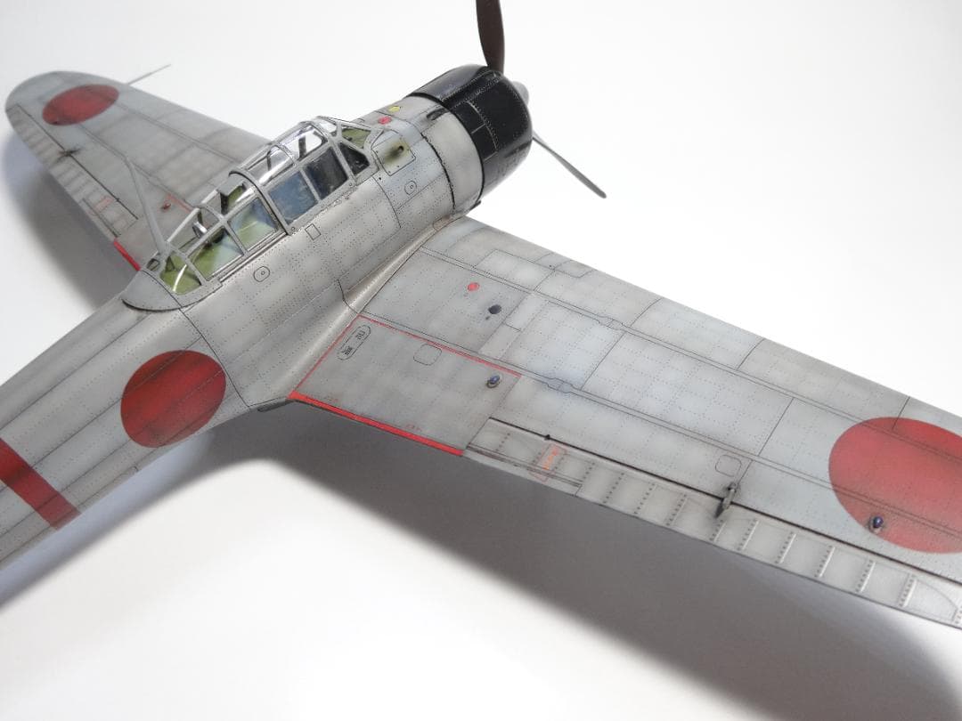 エデュアルド1/48日本海軍艦上戦闘機「零戦21型」完成品