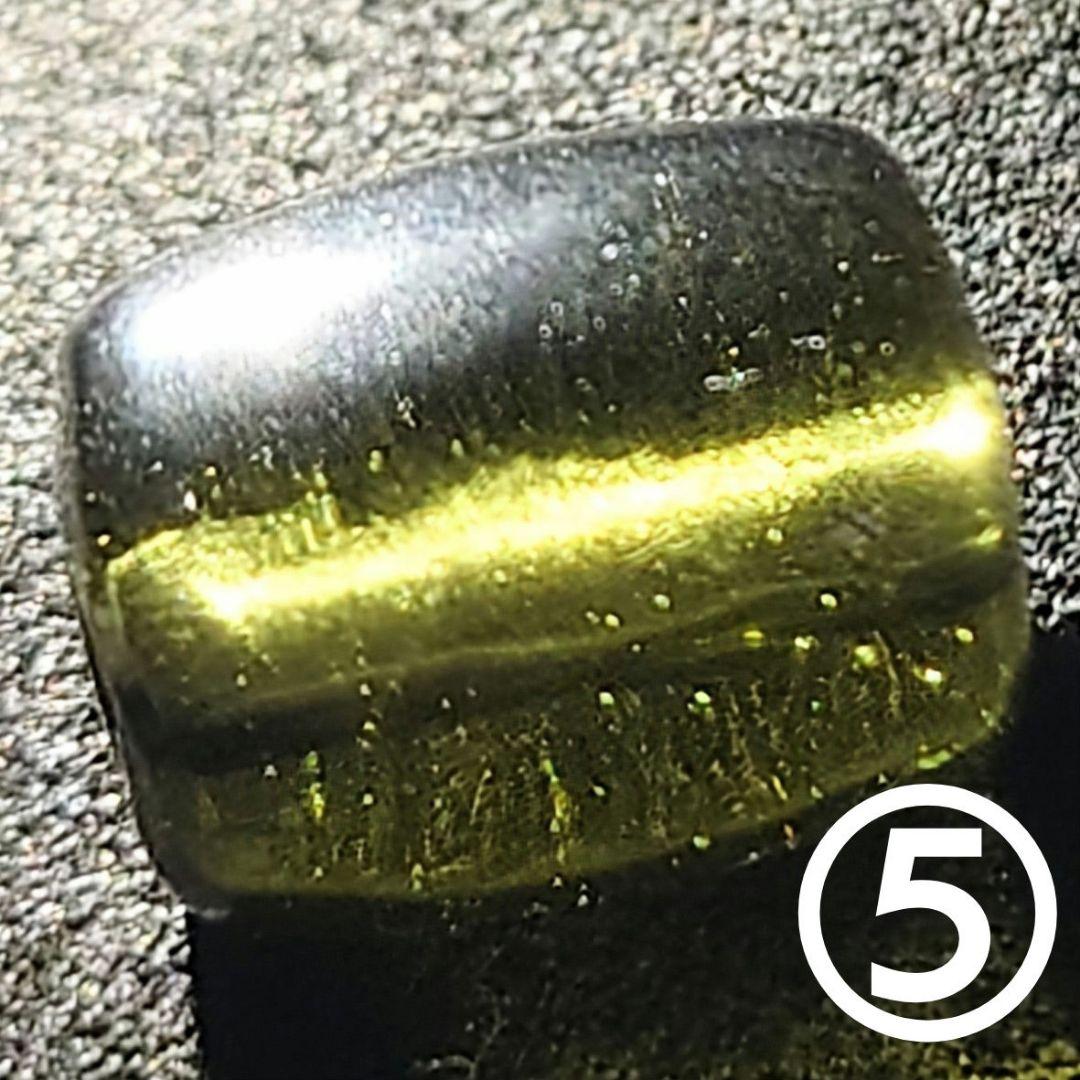 ★モルダバイト 筒型ビーズ 11×8.5ミリ⑤(鑑別コピー付)