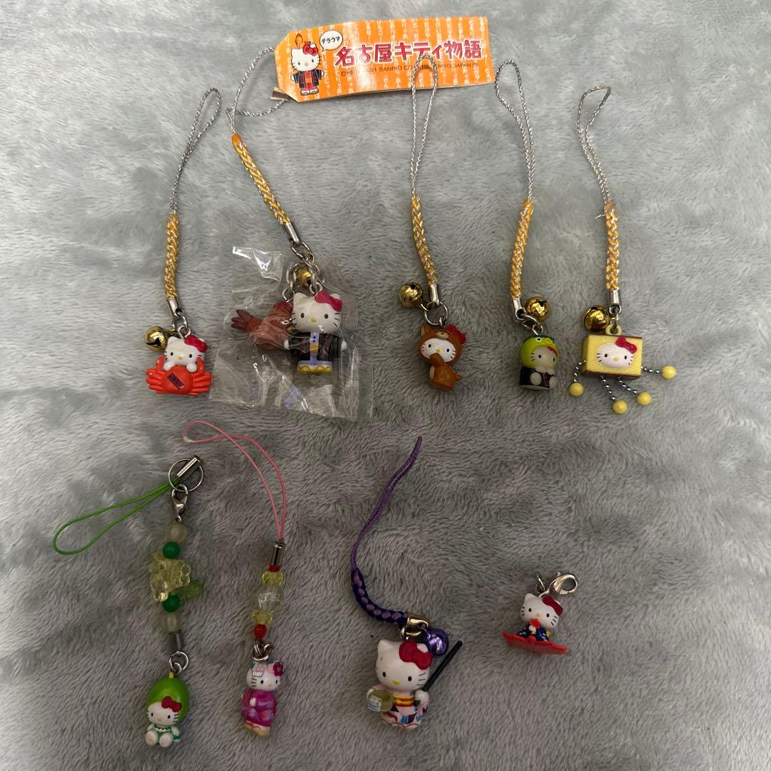 ハローキティ ご当地キティ　32個おまとめ