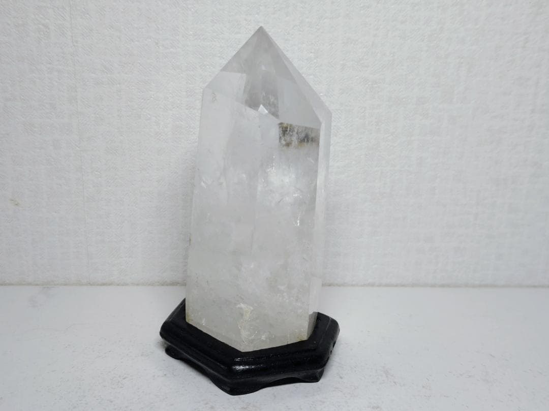 水晶 492g クォーツ 原石 鑑賞石 自然石 誕生石 宝石 鉱物 鉱石 水石
