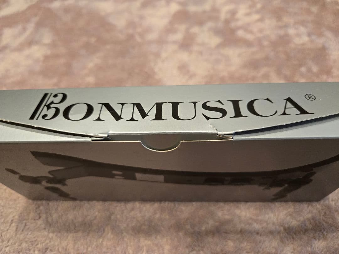 ボンムジカ バイオリン 肩当て 4/4 使用回数少なめ 美品