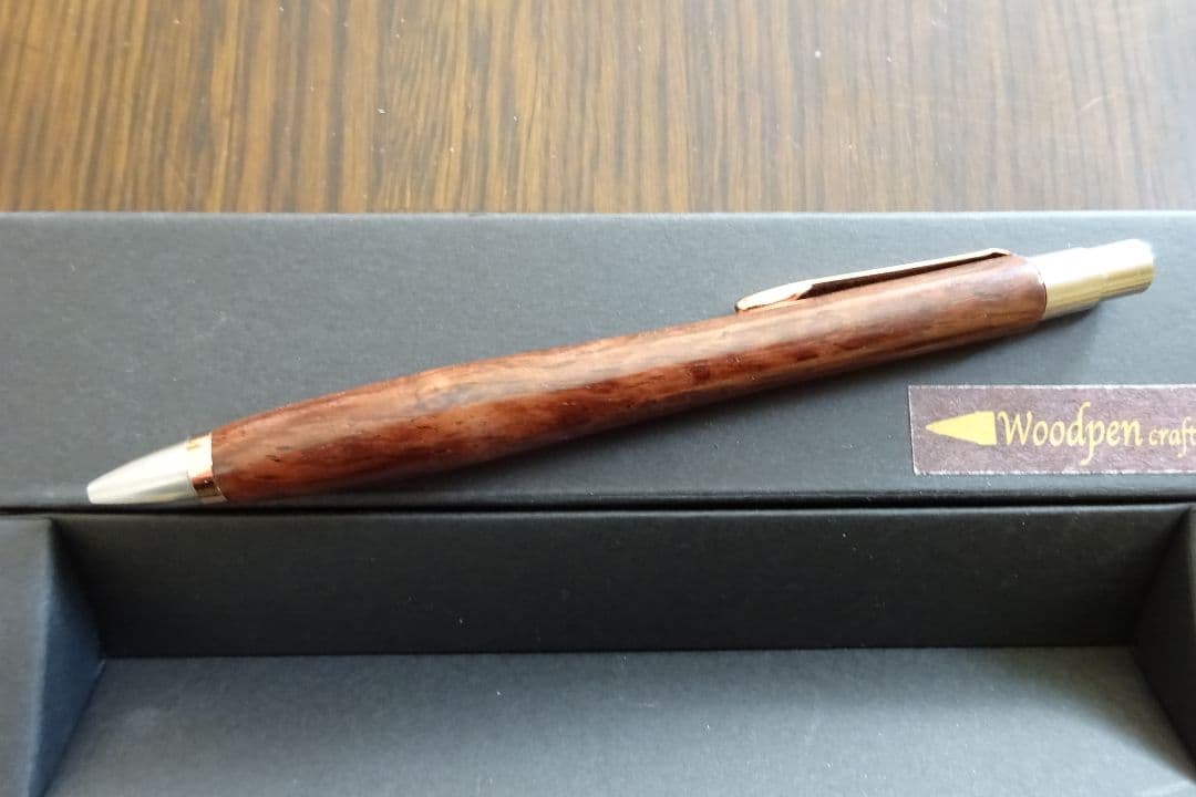 ウッドペンクラフト　P01 ボールペン　インドローズウッドオーロラ杢