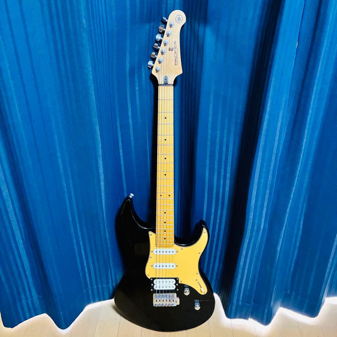 PACIFICA ヤマハ パシフィカ エレキギター 黒　ブラック　ソフトケース付