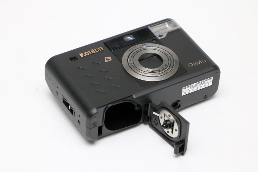 コニカ　レビオノクターン（APS） 新品　フイルムカメラ入門に最適！