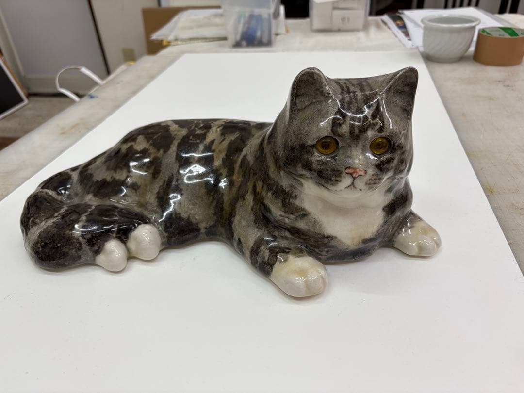 ケンジントン猫の置物Jenny Winstanley サイン入り38x16cm