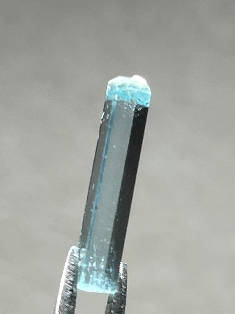 【高品質】高透明度・海色ブルー天然アクアマリンロット 306.9ctベトナム産