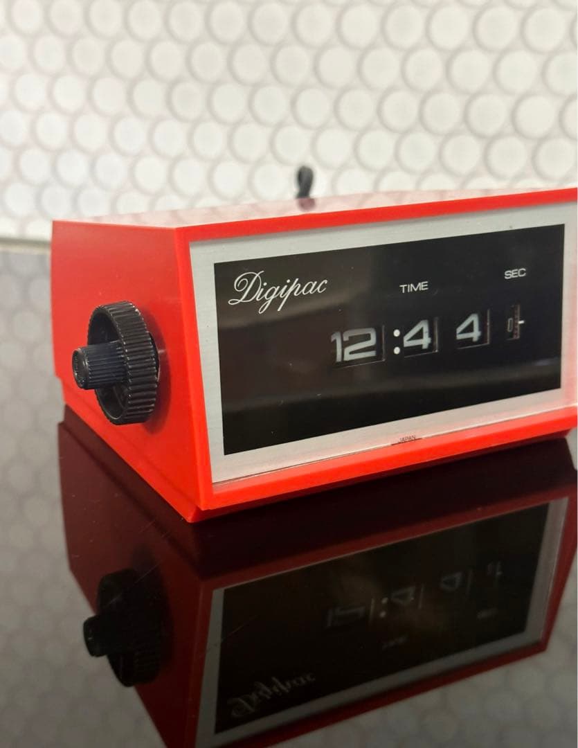 レトロポップ　ドラム式時計　デジタルクロック　置き時計　パタパタ　スペースエイジ