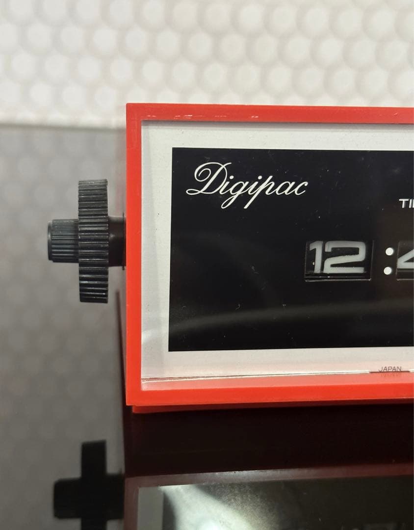 レトロポップ　ドラム式時計　デジタルクロック　置き時計　パタパタ　スペースエイジ