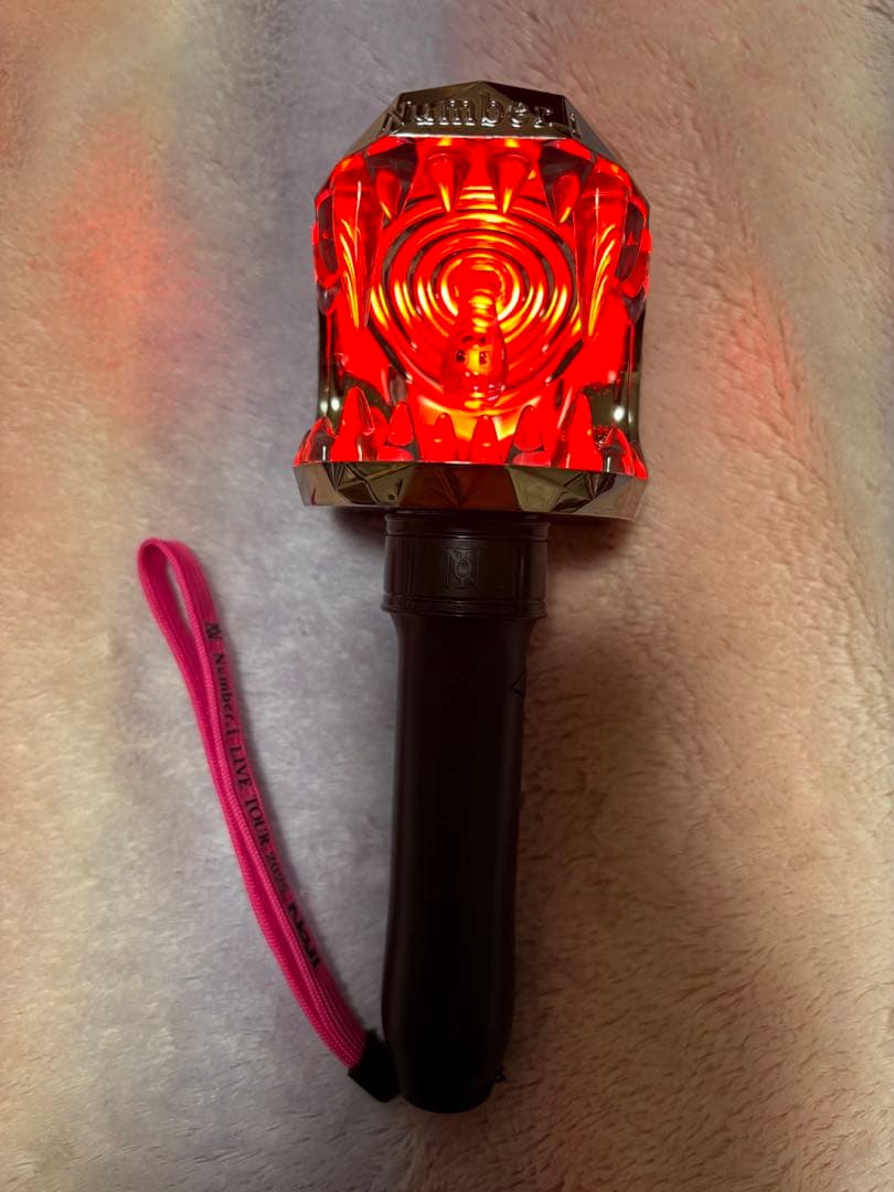 B*0様 Number_i 2025 NO.II ペンライトとペンライトトップ