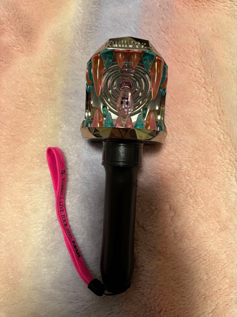 B*0様 Number_i 2025 NO.II ペンライトとペンライトトップ