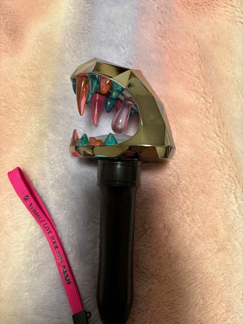 B*0様 Number_i 2025 NO.II ペンライトとペンライトトップ