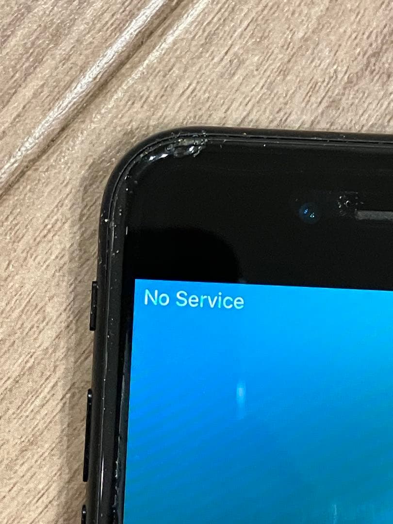 iPhone 本体 画面傷・ひび割れありSE2