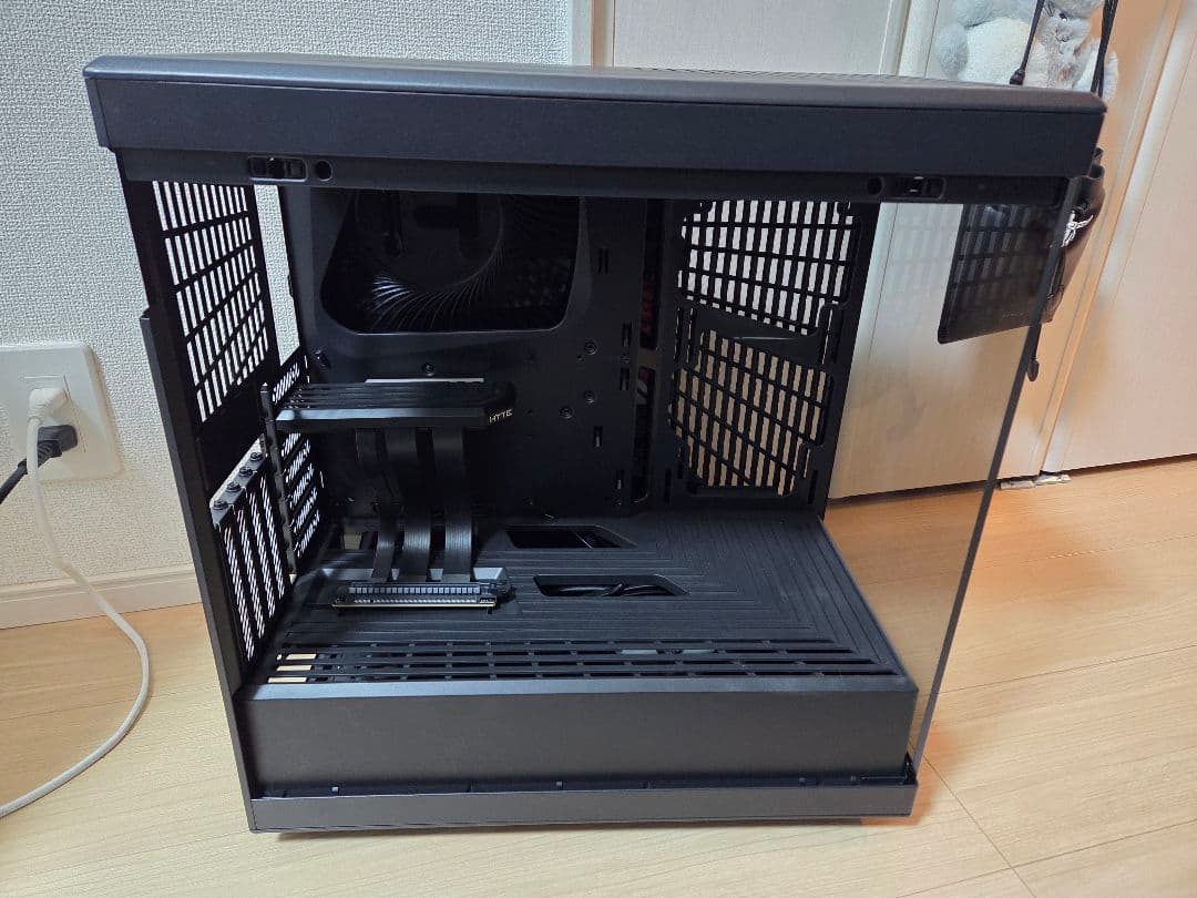 HYTE Y40　自作pc pcケース