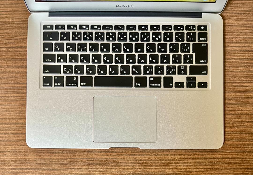 MacBook Air 2011、13インチ、4GB、128GB