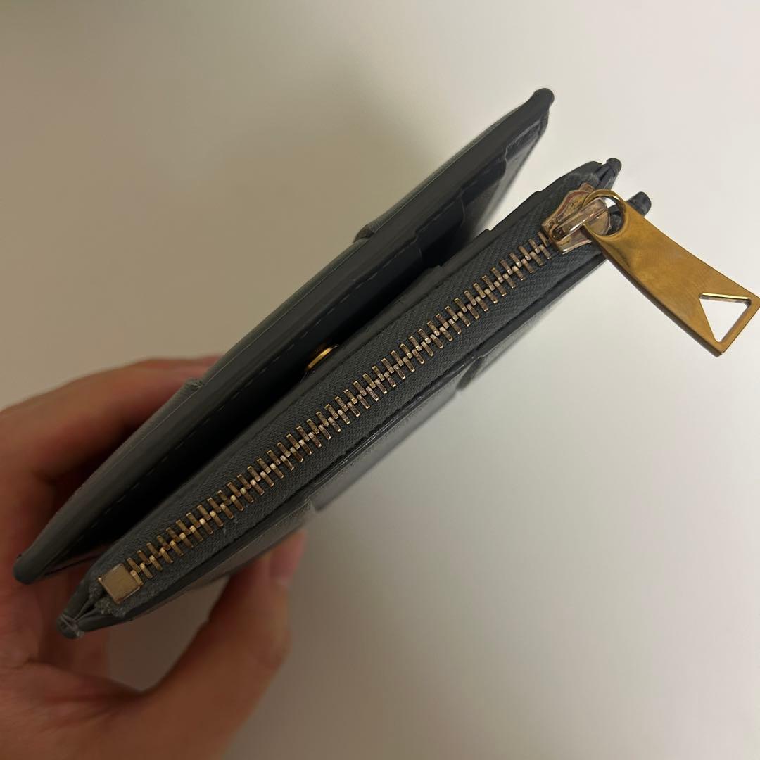 BOTTEGA VENETA カセット 二つ折り財布