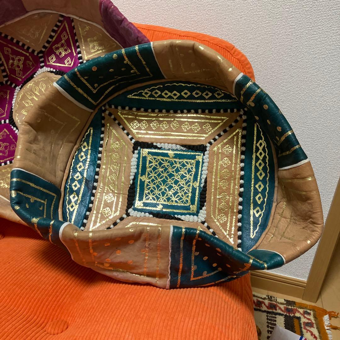 【激安セール】モロッコ産クッション、プフ(訳あり)説明読んで下さい　2個セット