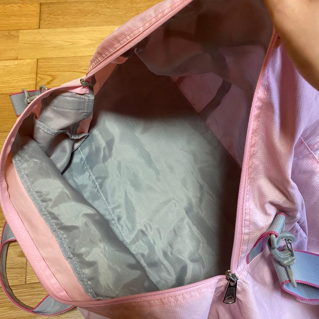 adidas ピンク ボストンバッグ　中敷き付き