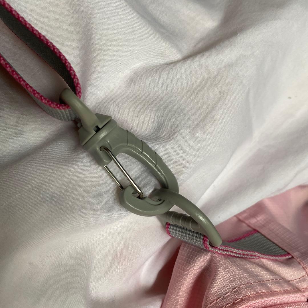 adidas ピンク ボストンバッグ　中敷き付き