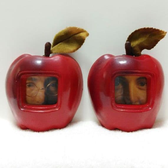 ビートルズ ！ジョン・ポール・ジョージ・リンゴ♣東芝音楽工業ビートルズ壁掛りんご