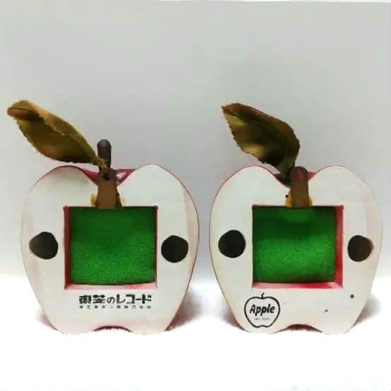 ビートルズ ！ジョン・ポール・ジョージ・リンゴ♣東芝音楽工業ビートルズ壁掛りんご