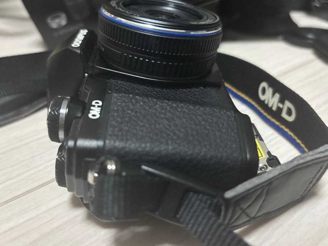 OLYMPUS オリンパスOM−D E−M10 Mark2 EZ ブラック