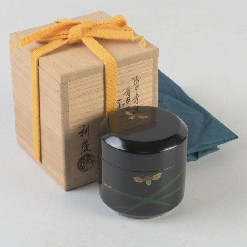 茶道具　岩倉利慶作　即中斎好写　青貝螺鈿　蛍早苗蒔絵　雪吹棗　共箱　V　9698