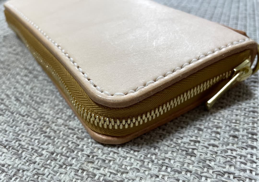 くじらさん専用 ティアドロップ付き極厚ラウンドファスナー長財布／エクセラ