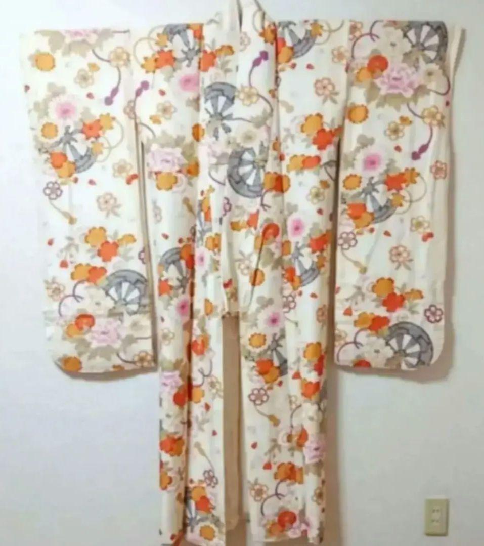 【2回着用】振袖◆8点セット◆成人式◆卒業式など クリーム色 花柄