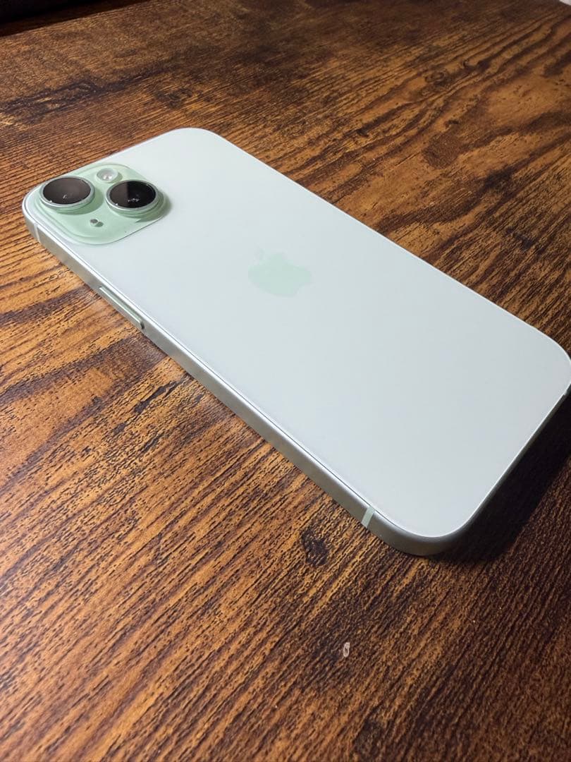 【美品】iPhone15 256GB SIMフリー