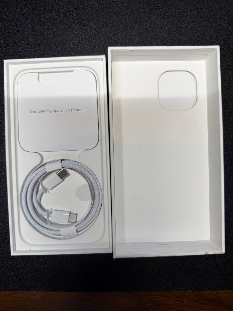 Apple iPhone 15 ブラック 256G SIMフリー