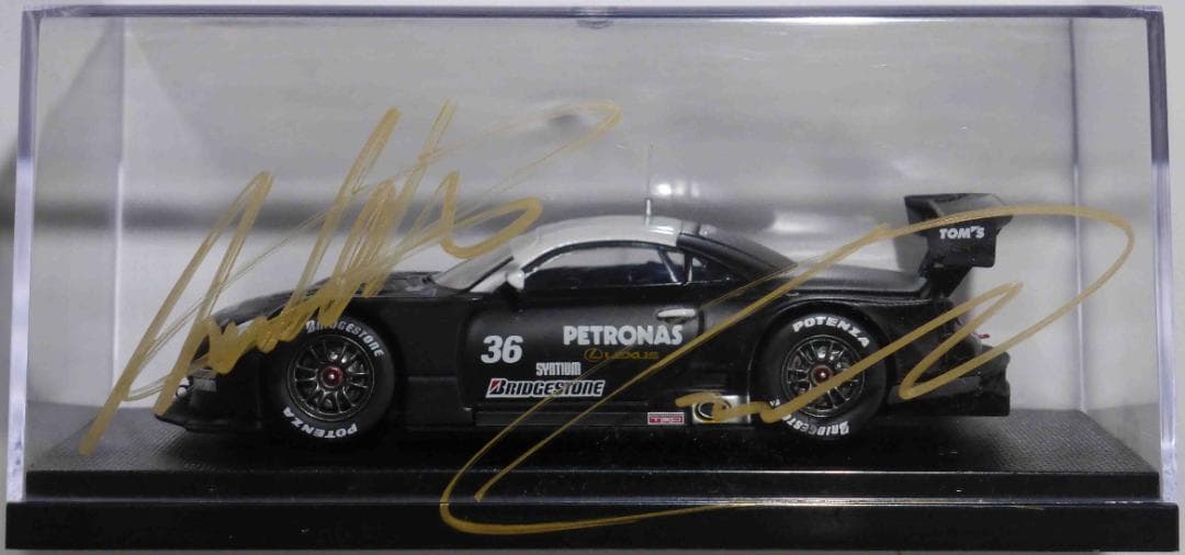 【直筆サイン入り】 PETRONAS TOM'S SC430 SUPER GT